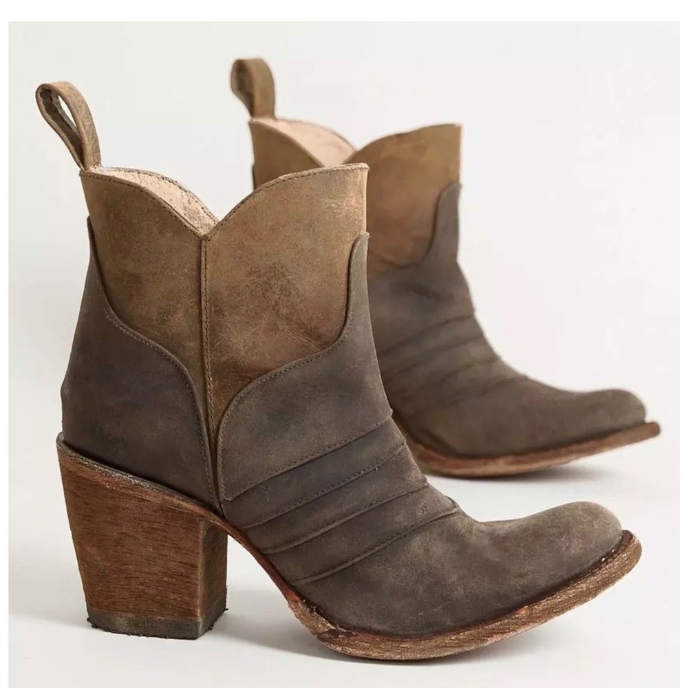 Circle G by Corral Womens Brown Leather Western Pleated Ankle Boots Size 8.5
